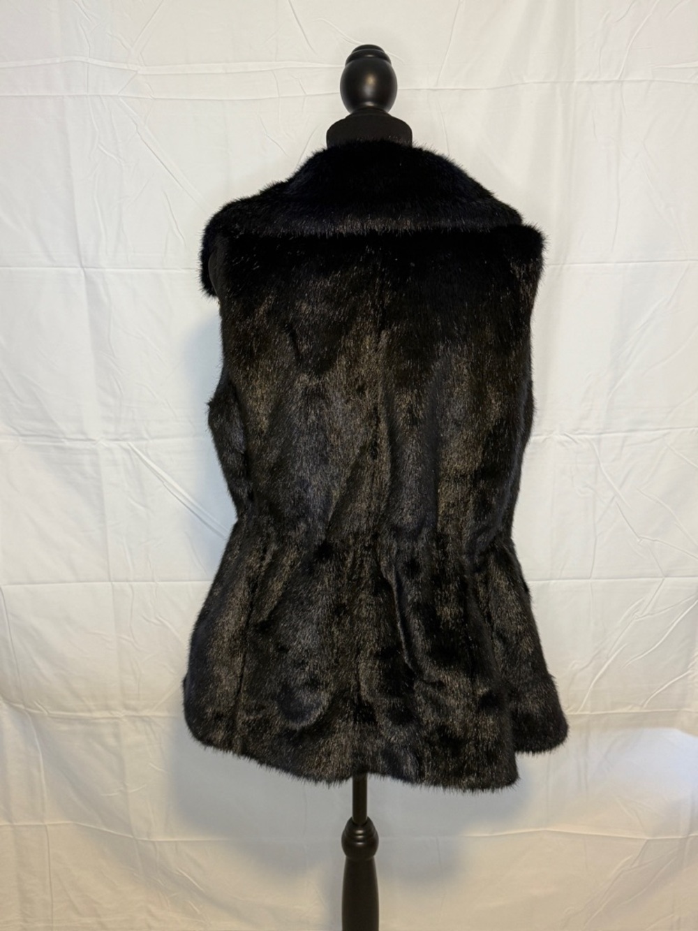 Ellen Tracy Black Labeled Satin-Look Jacket Interior